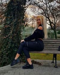 Bakımlı ve Mis Gibi Kokan Ataköy Escort Bayan